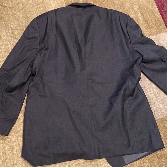 ~Ultimo Uomo~ Charcoal Gray 3-Button Suit - Picture 5 of 9